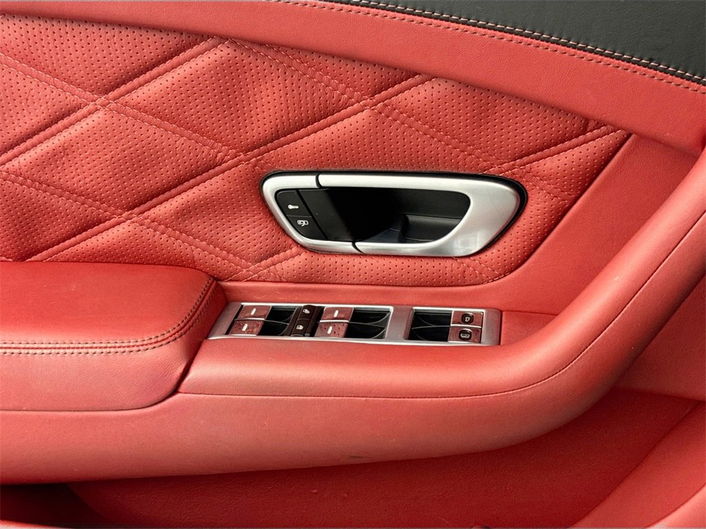 Used 2015 Bentley Continental GT image 18