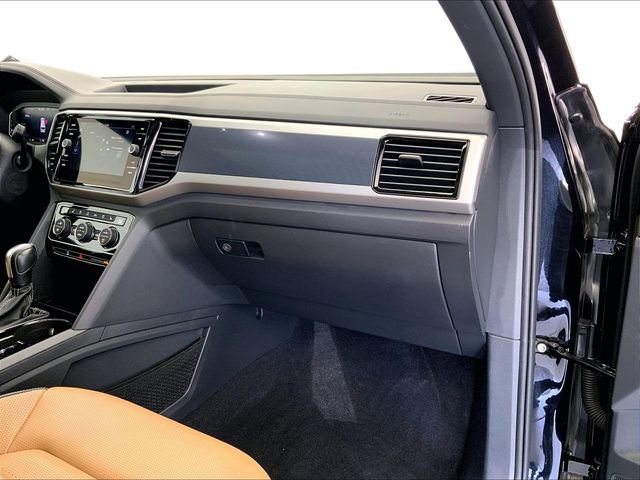 Certified 2023 Volkswagen Atlas Cross Sport SEL Premium R-Line image 21