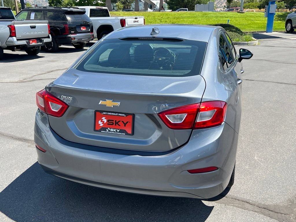 Certified 2019 Chevrolet Cruze LT FWD image 10
