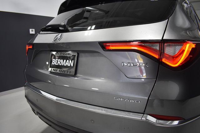 Used 2023 Acura MDX SH-AWD w/ Technology Package image 14