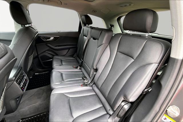 Used 2023 Audi Q7 3.0T Premium Plus w/ Premium Plus Package AWD/4WD image 28