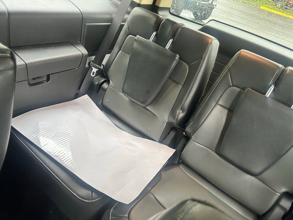 Used 2013 Ford Flex Limited FWD image 12