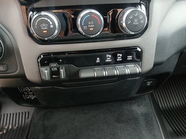 New 2026 RAM 1500 Classic Warlock AWD/4WD image 37