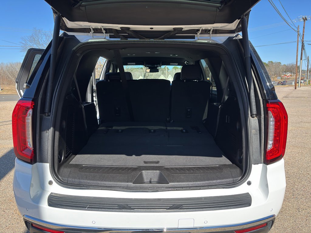 Used 2024 GMC Yukon SLT image 25