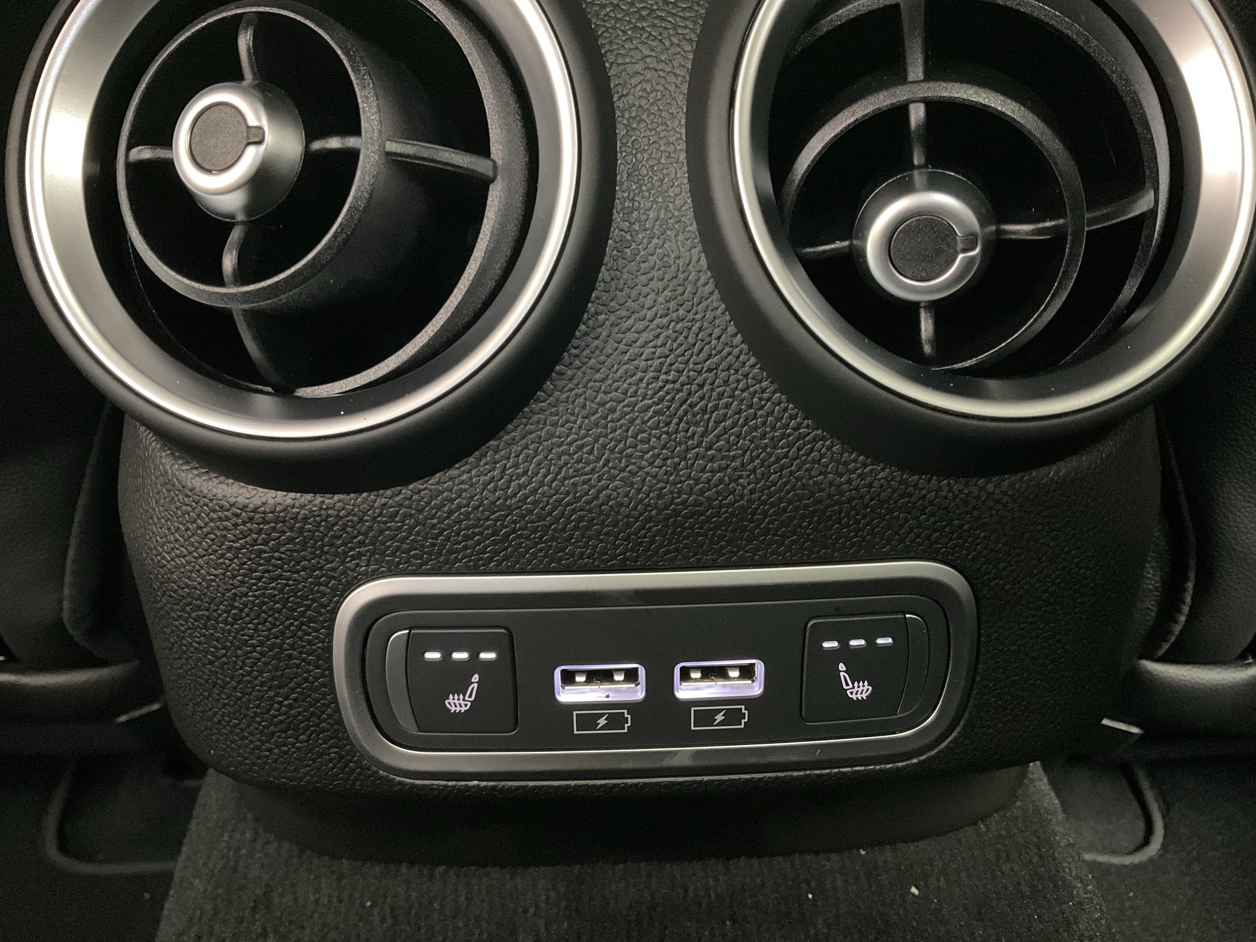 New 2026 Alfa Romeo Giulia AWD w/ Driving Assist Package image 13