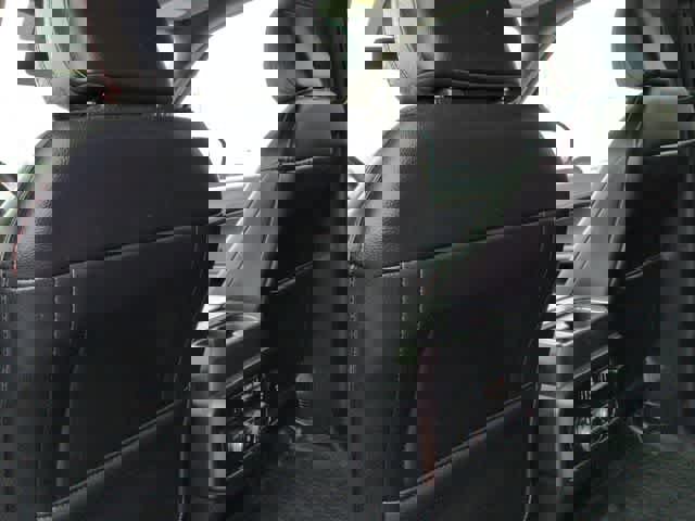 Used 2021 Ford Expedition Limited image 19