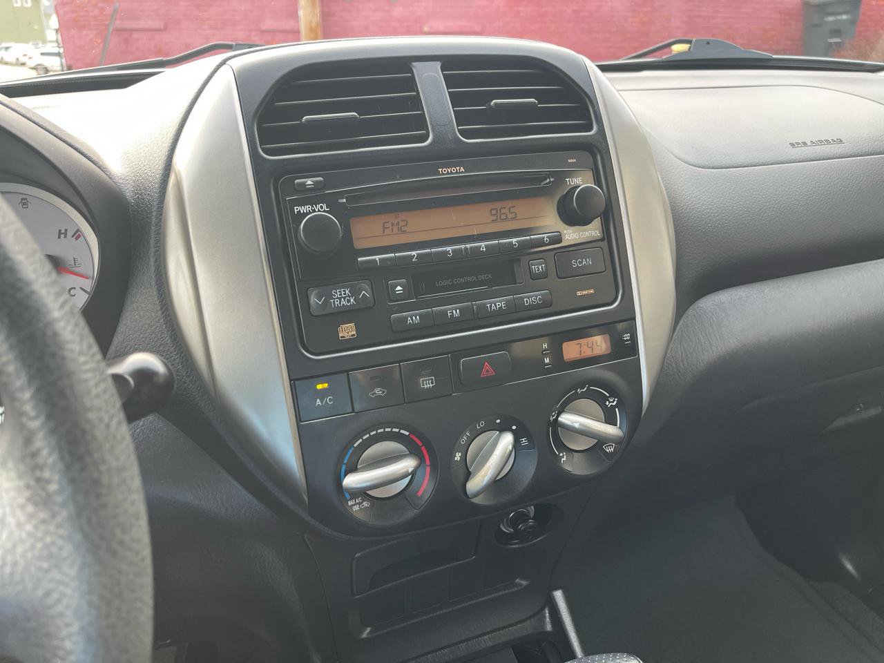 Used 2005 Toyota RAV4 2WD image 15