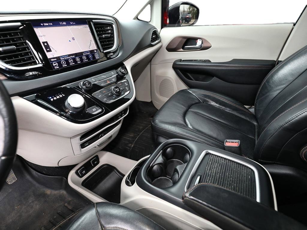 Used 2019 Chrysler Pacifica Touring-L Plus image 20