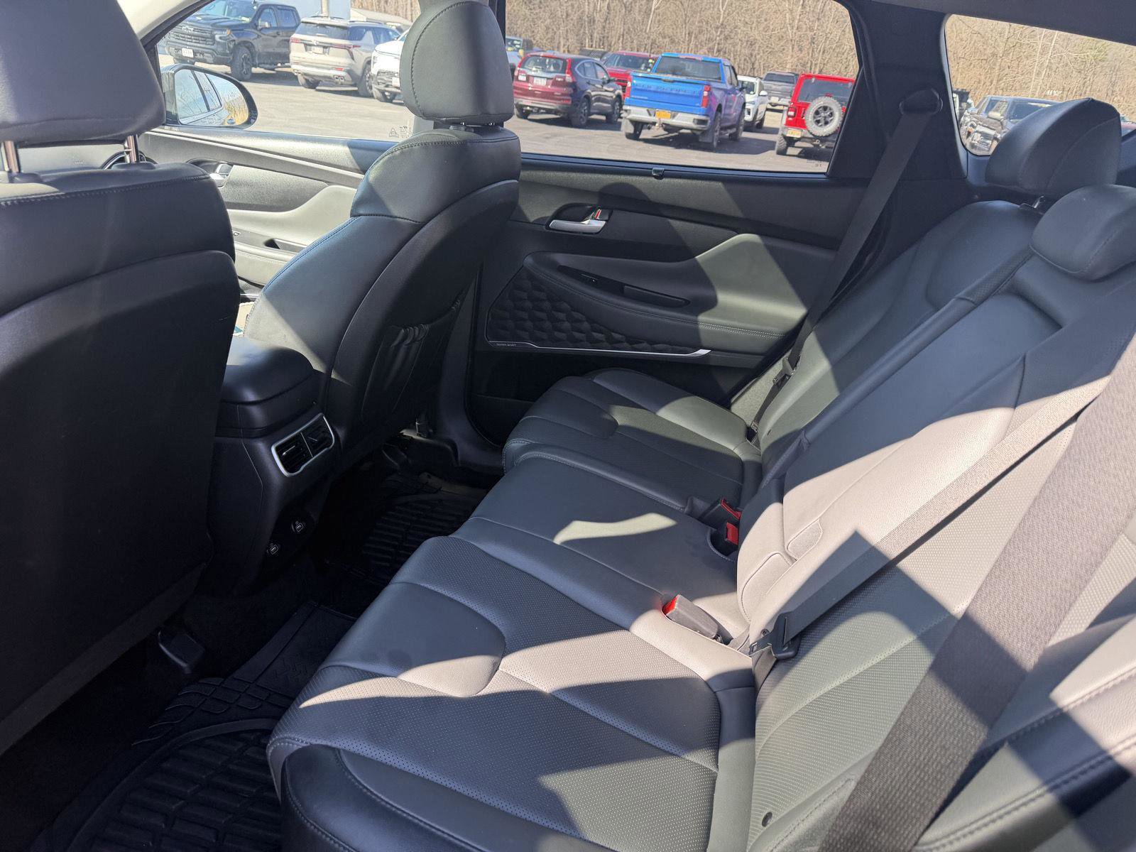 Used 2023 Hyundai Santa Fe SEL w/ Premium Package FWD image 14