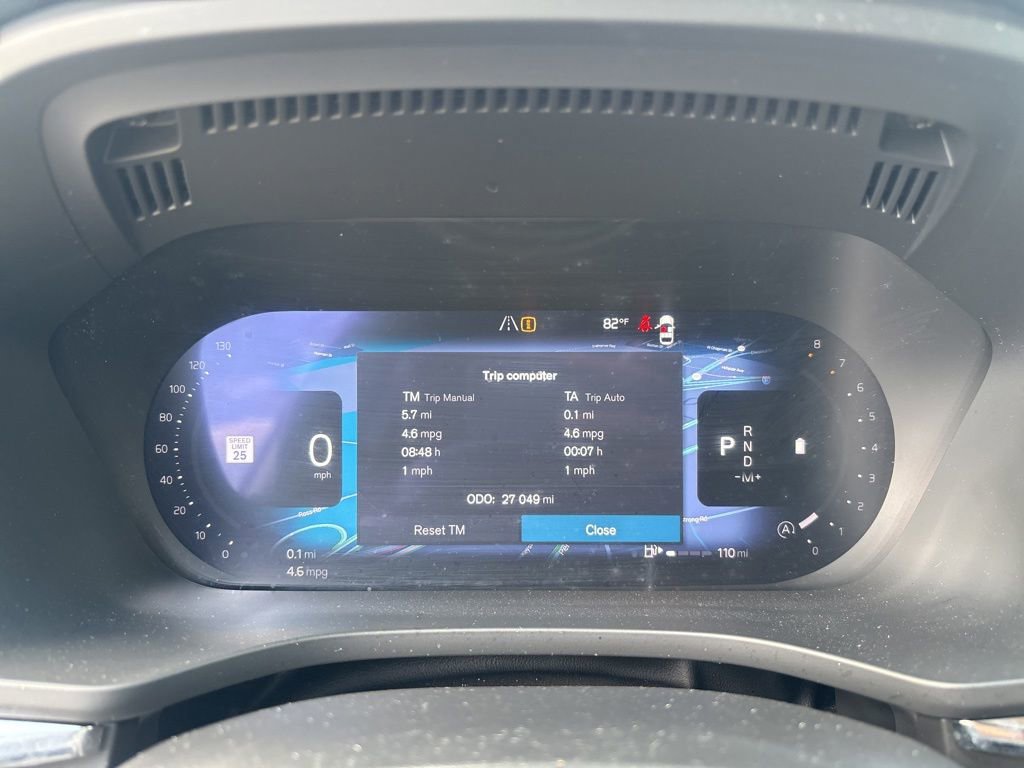 Certified 2025 Volvo XC60 B5 Plus AWD/4WD image 22