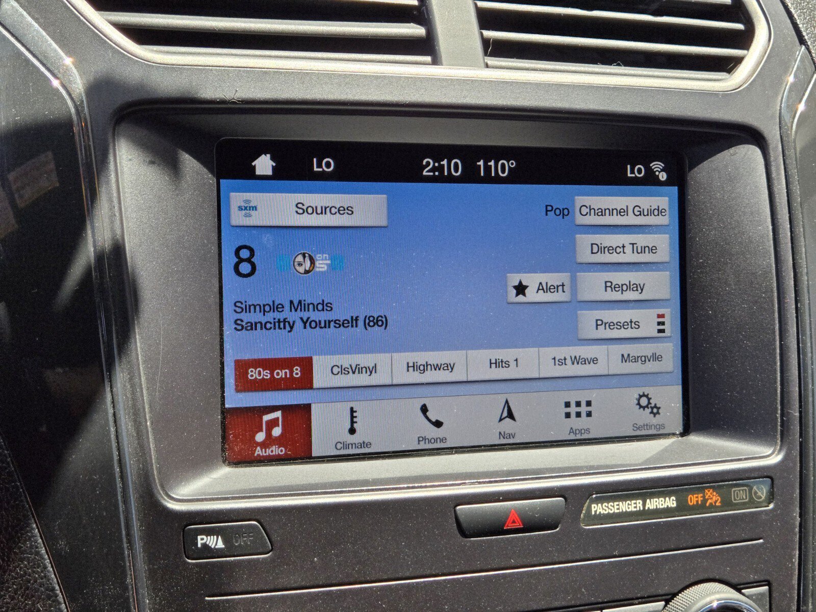 Used 2019 Ford Explorer XLT w/ Equipment Group 202A FWD image 18