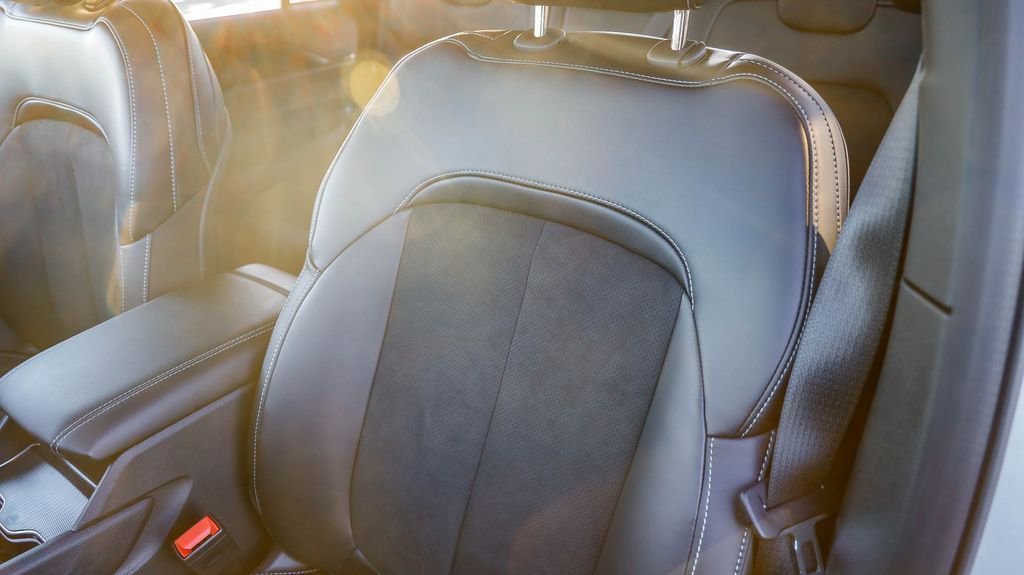 New 2025 Jeep Grand Cherokee Altitude image 26