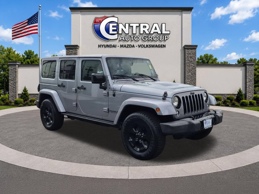 Used 2015 Jeep Wrangler Unlimited Sahara AWD/4WD image 1
