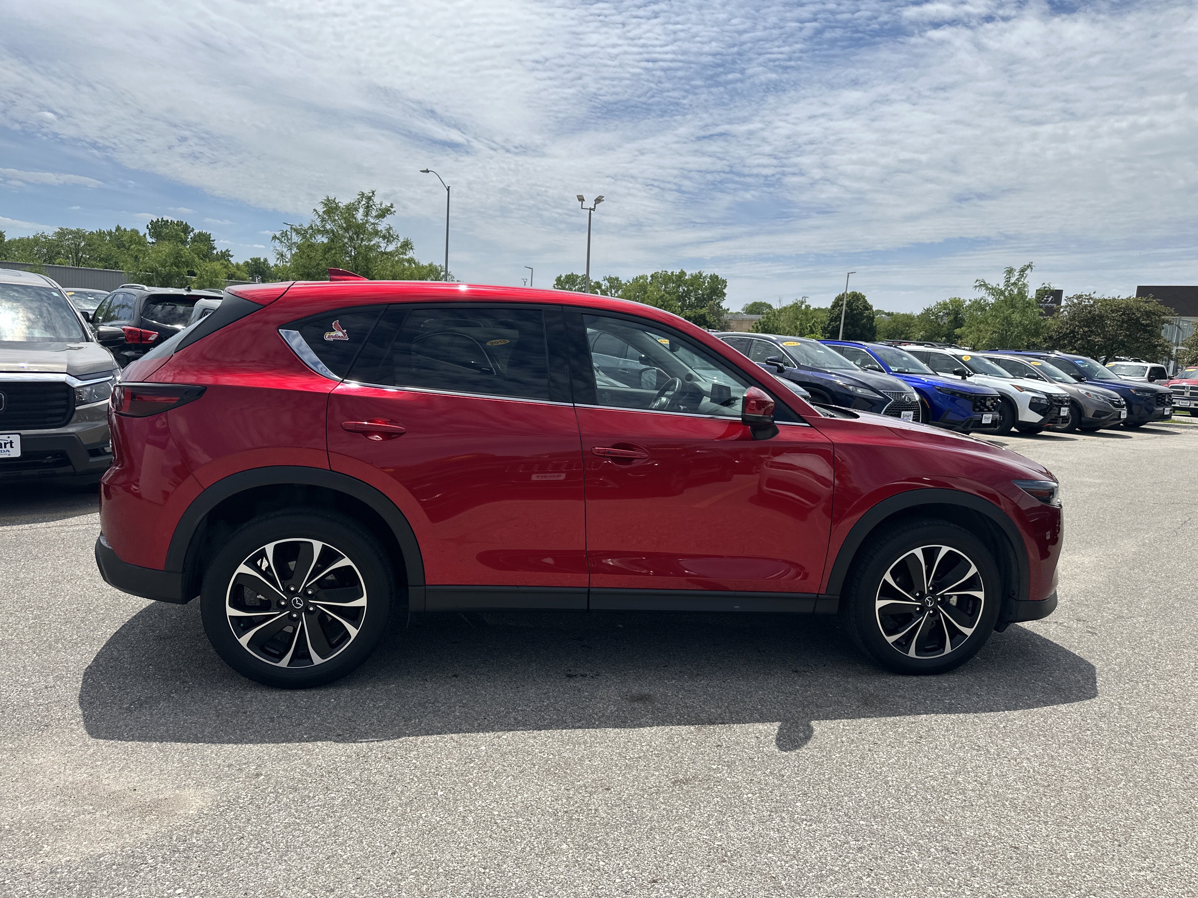 Used 2022 MAZDA CX-5 AWD 2.5 S w/ Premium Plus Pkg image 3