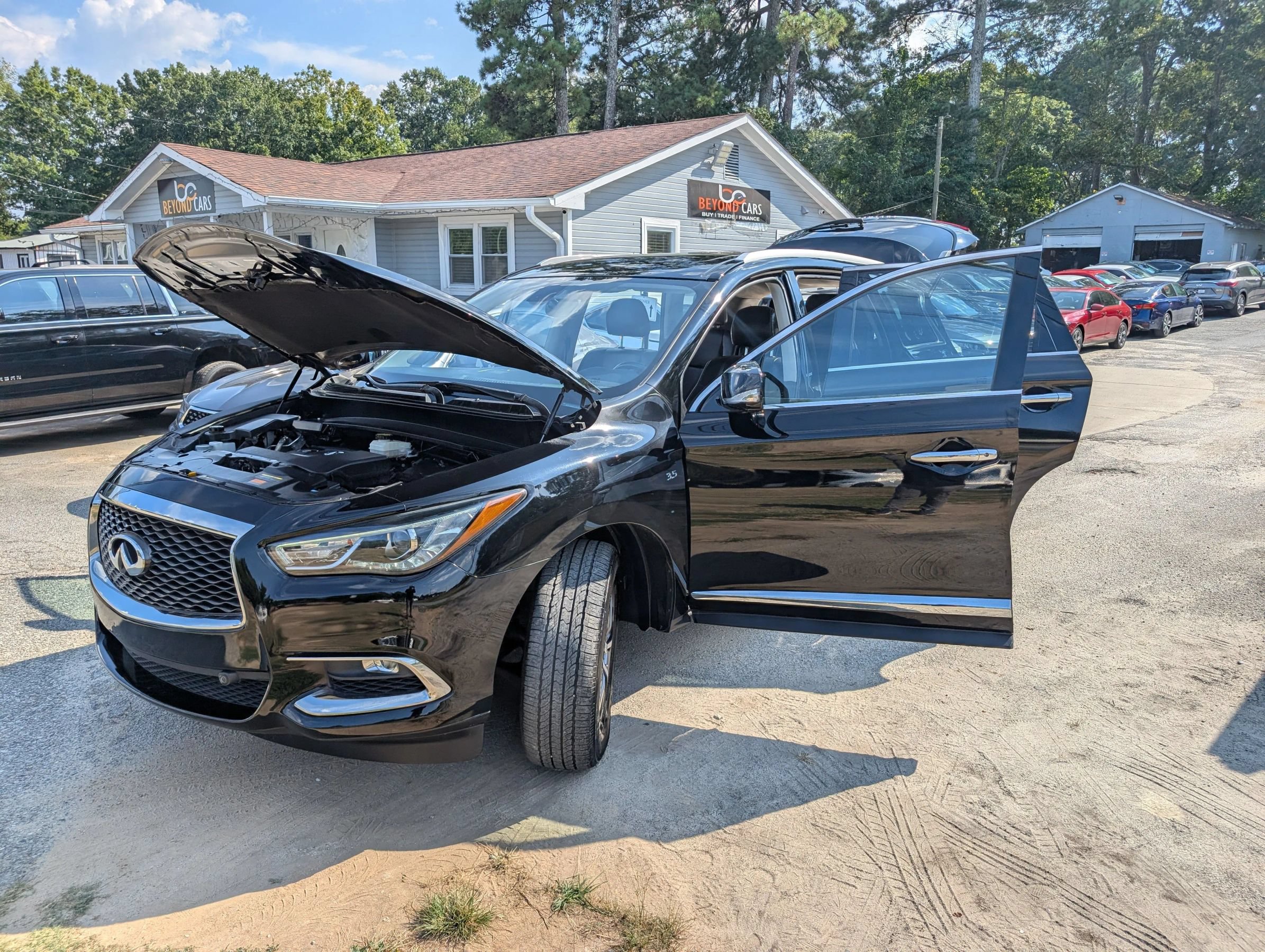Used 2018 INFINITI QX60 Luxe w/ Premium Plus Package AWD/4WD image 16