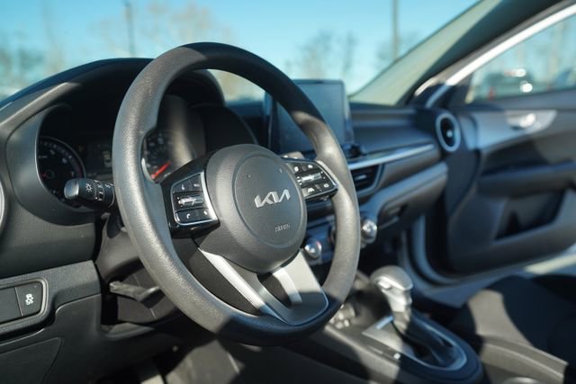 Used 2024 Kia Forte LX image 27