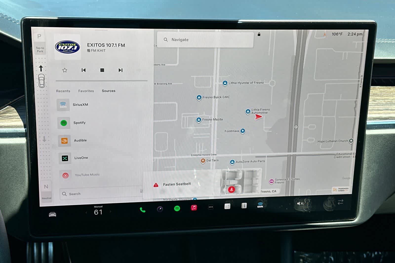 Used 2022 Tesla Model S AWD/4WD image 22