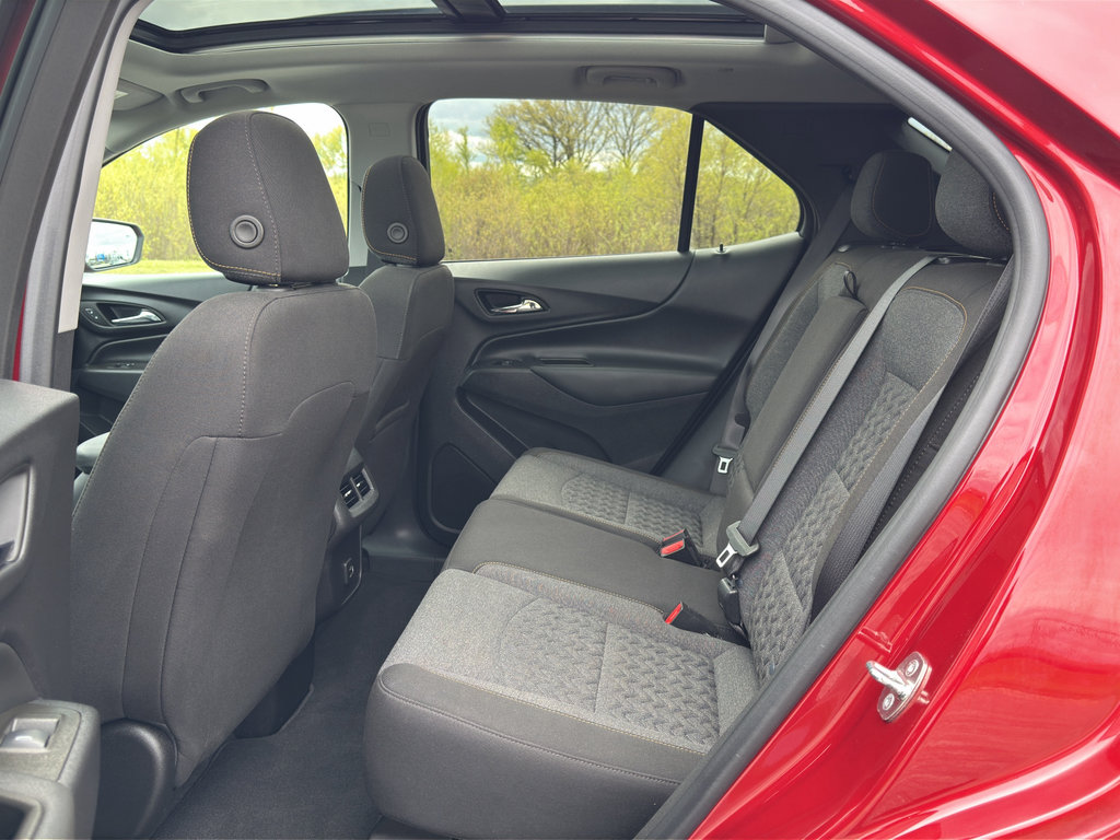 Used 2023 Chevrolet Equinox LT AWD/4WD image 34