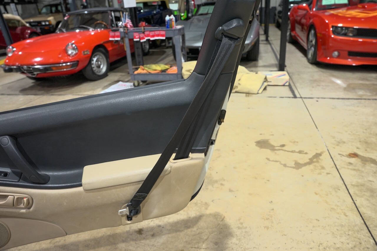 Used 1993 Nissan 300ZX Convertible RWD image 39
