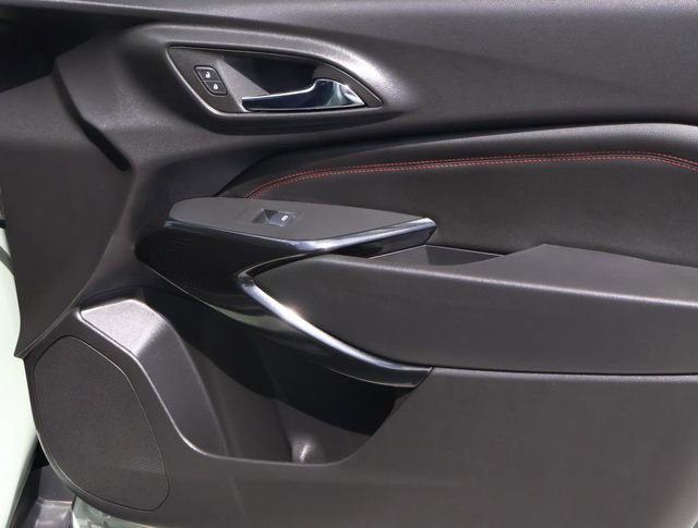 Used 2024 Chevrolet Trax RS w/ Driver Confidence Package image 17