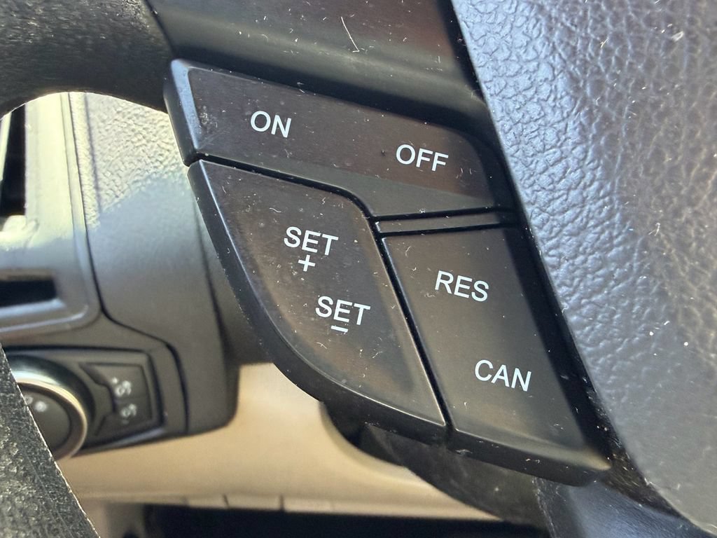 Used 2017 Ford Focus SE FWD image 22