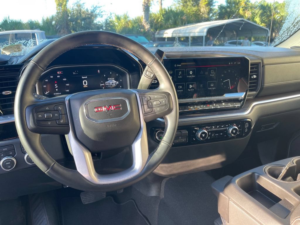 Used 2026 GMC Sierra 1500 SLT AWD/4WD image 13