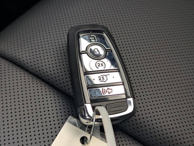 New 2026 Lincoln Corsair Premiere image 26