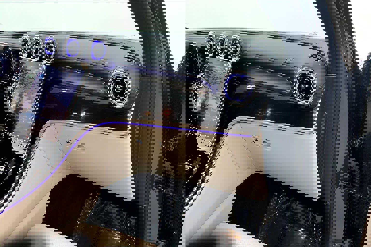 Used 2023 Mercedes-Benz GLC 300 image 28