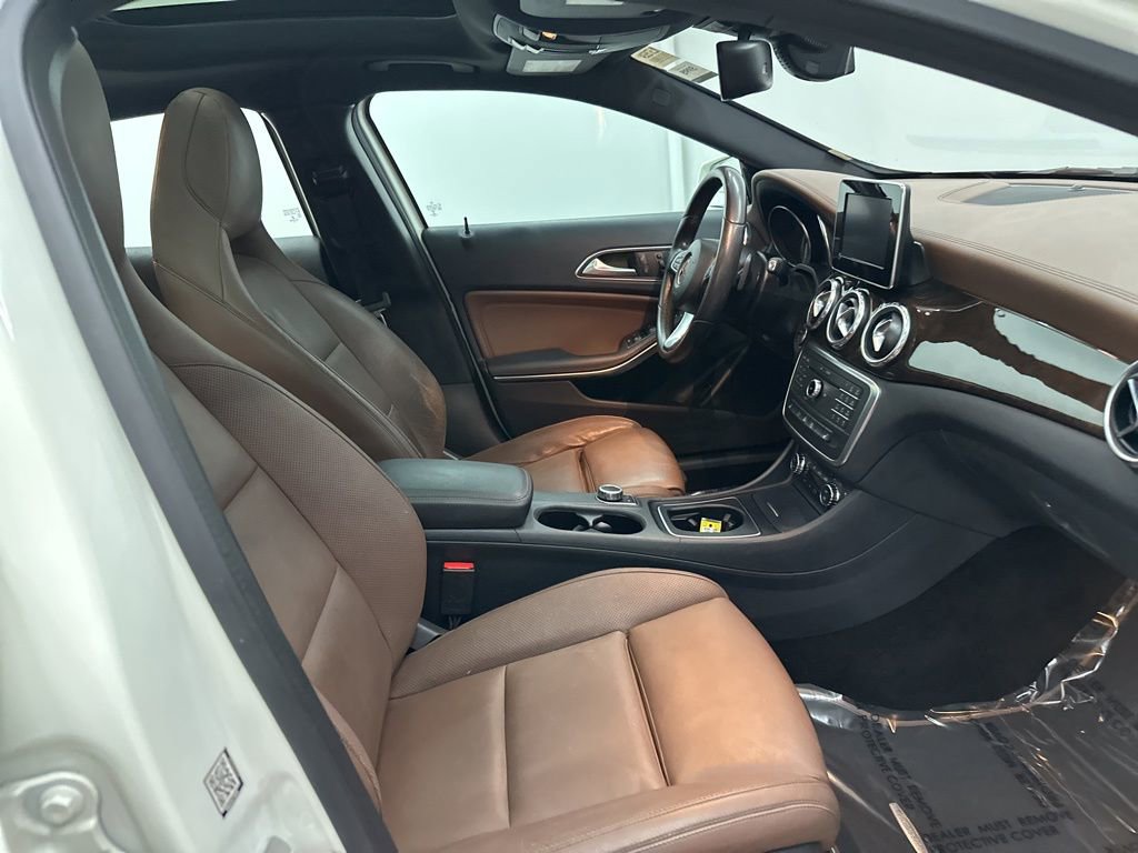 Used 2017 Mercedes-Benz GLA 250 image 29