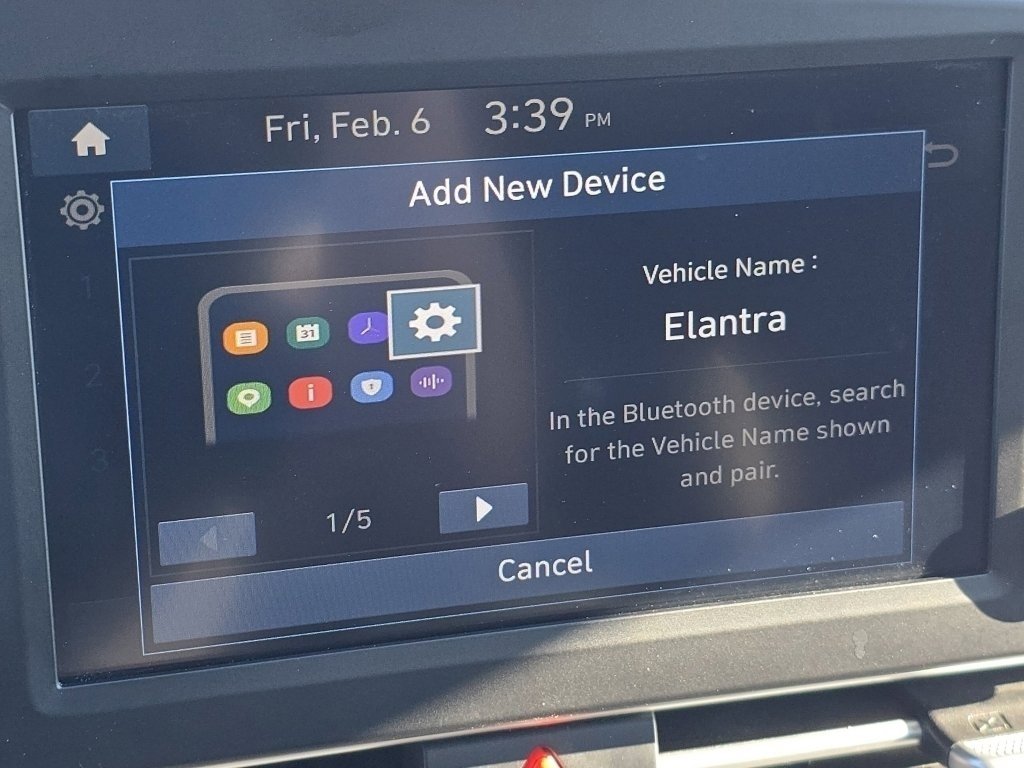 Used 2025 Hyundai Elantra Blue image 5