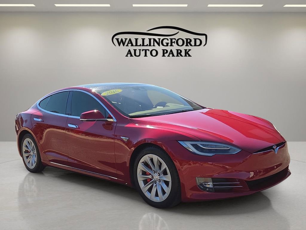 Used 2016 Tesla Model S P90D image 3