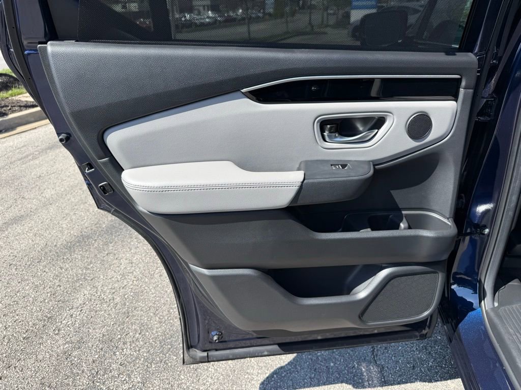 Used 2025 Honda Pilot Touring image 33