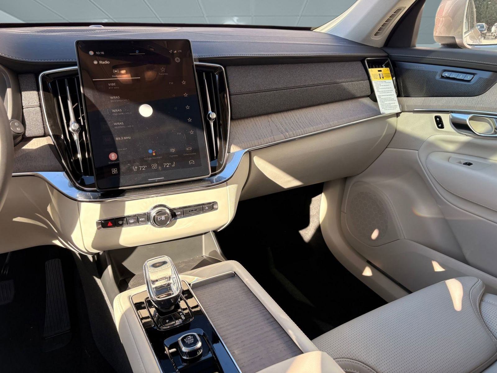 New 2026 Volvo XC90 B6 Ultra image 24