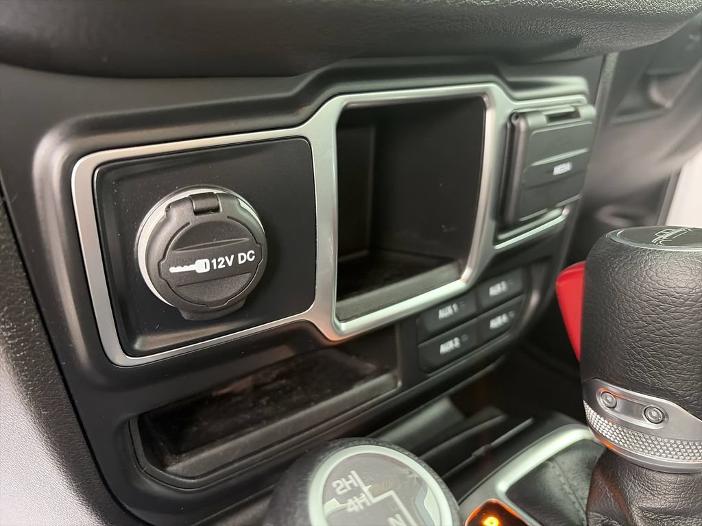 Used 2024 Jeep Gladiator Sport AWD/4WD image 24
