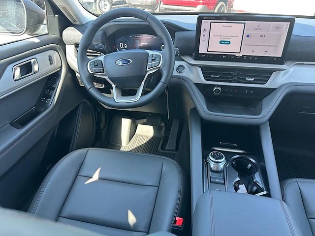 New 2025 Ford Explorer Active w/ Active Comfort Package image 18