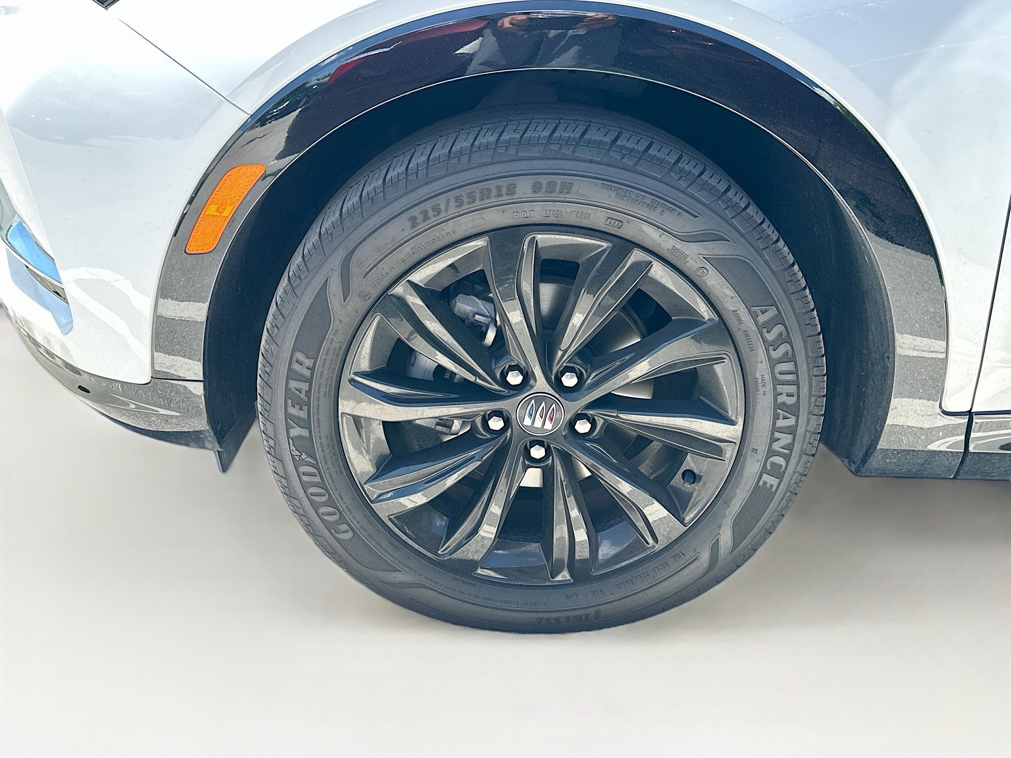 Used 2024 Buick Envista Sport Touring w/ Convenience I Package FWD image 6