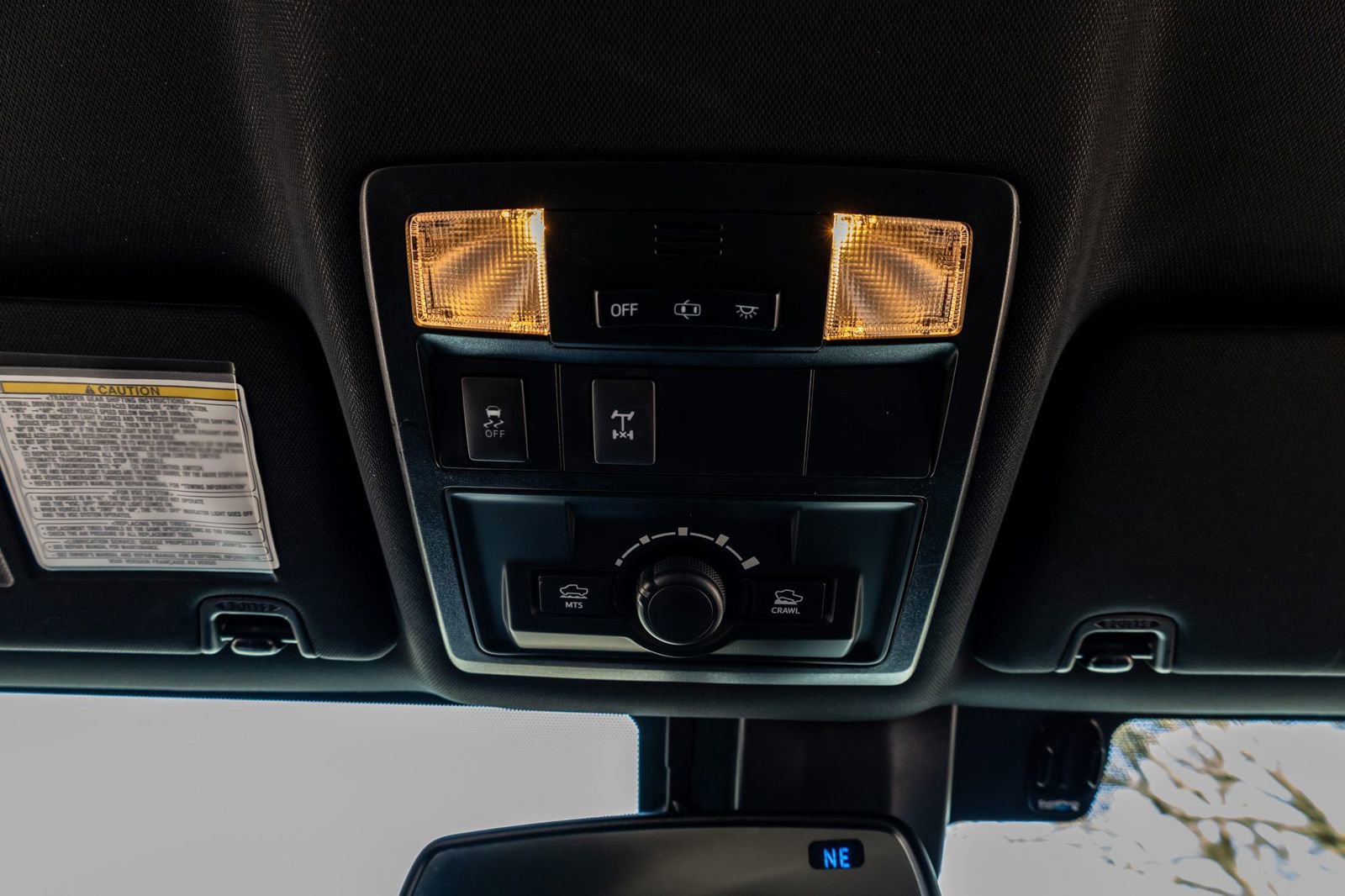 Used 2018 Toyota Tacoma TRD Off-Road w/ Technology Package image 27