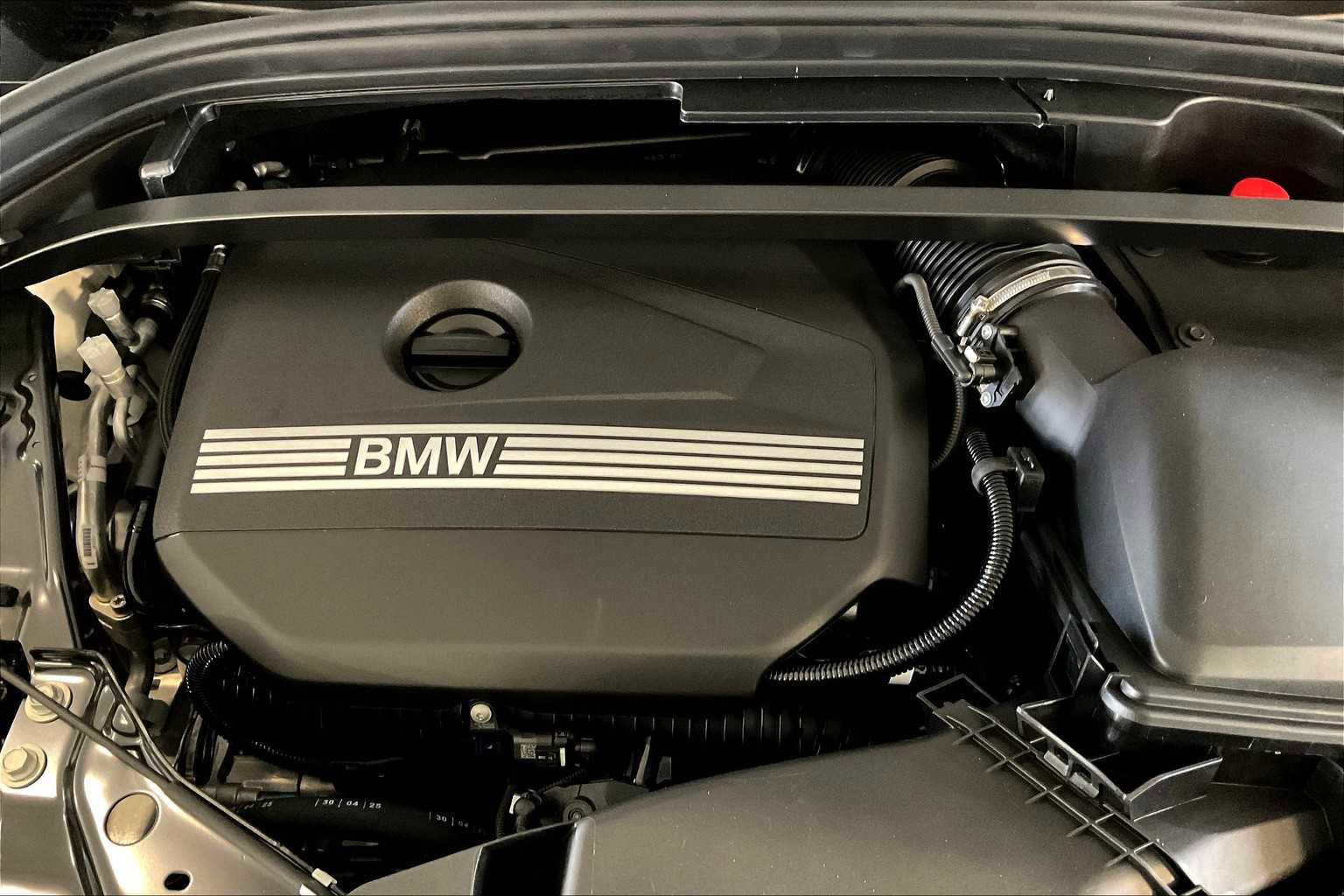 Used 2025 BMW X1 xDrive28i w/ Technology Package image 17