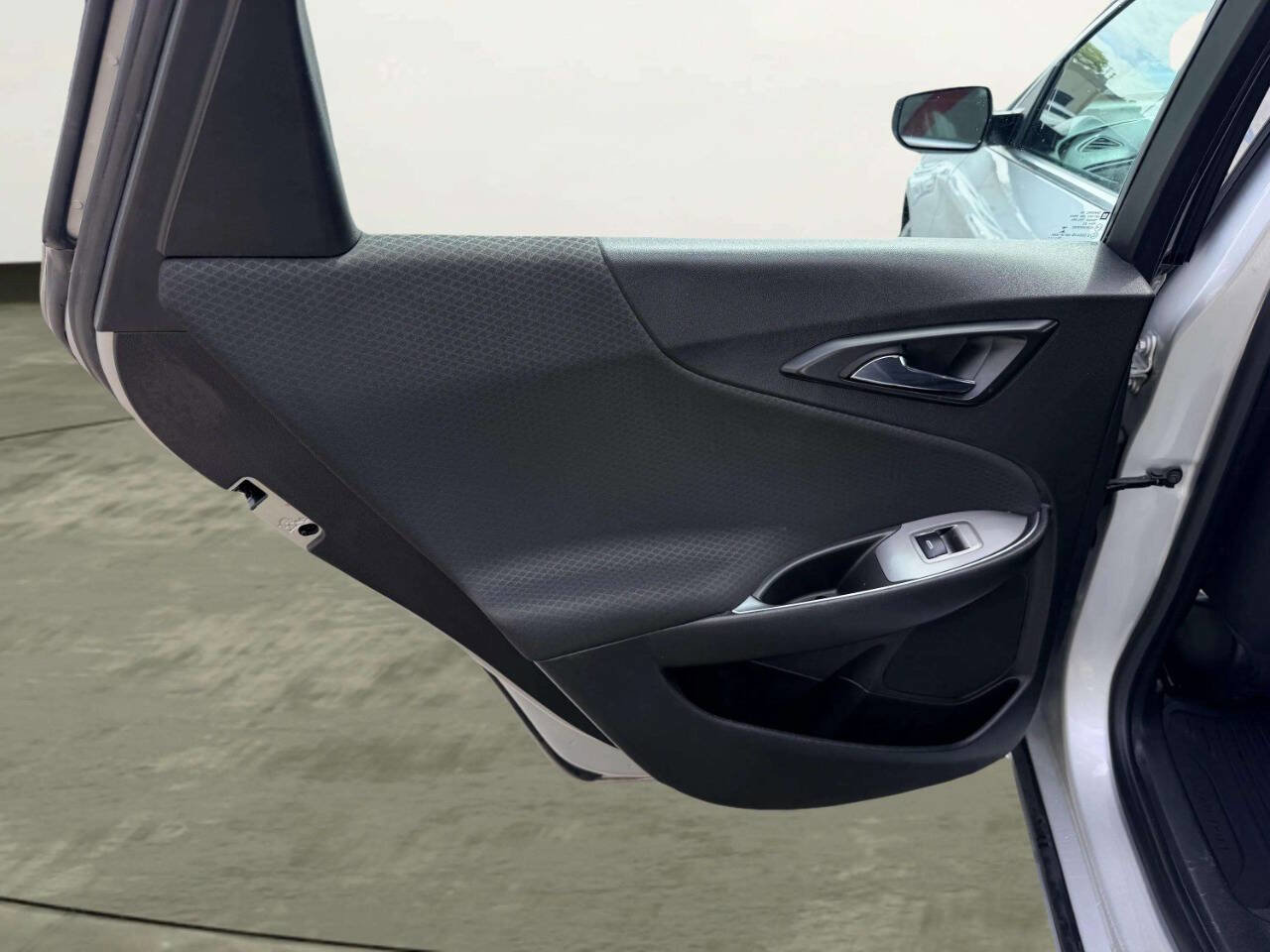Used 2019 Chevrolet Malibu LT FWD image 22