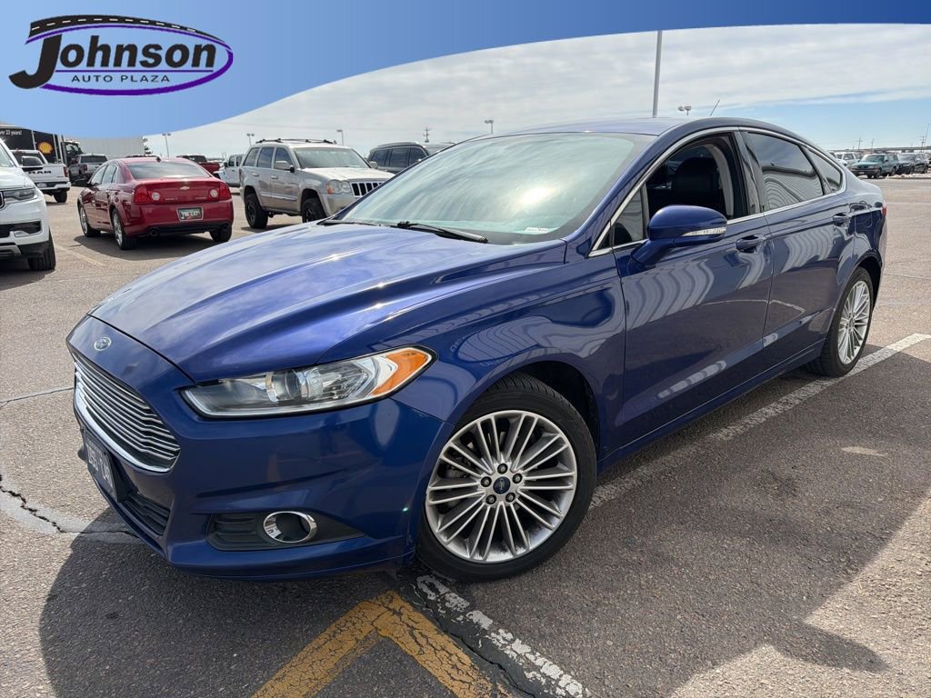 Used 2015 Ford Fusion SE w/ Equipment Group 202A image 1