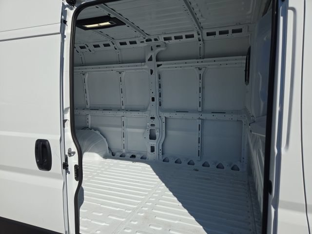 New 2026 RAM ProMaster 2500 w/ Quick Order Package 22G SLT FWD image 18