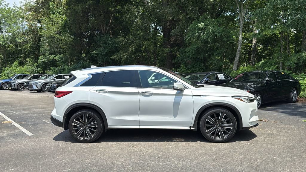Used 2023 INFINITI QX50 Sensory AWD/4WD image 2