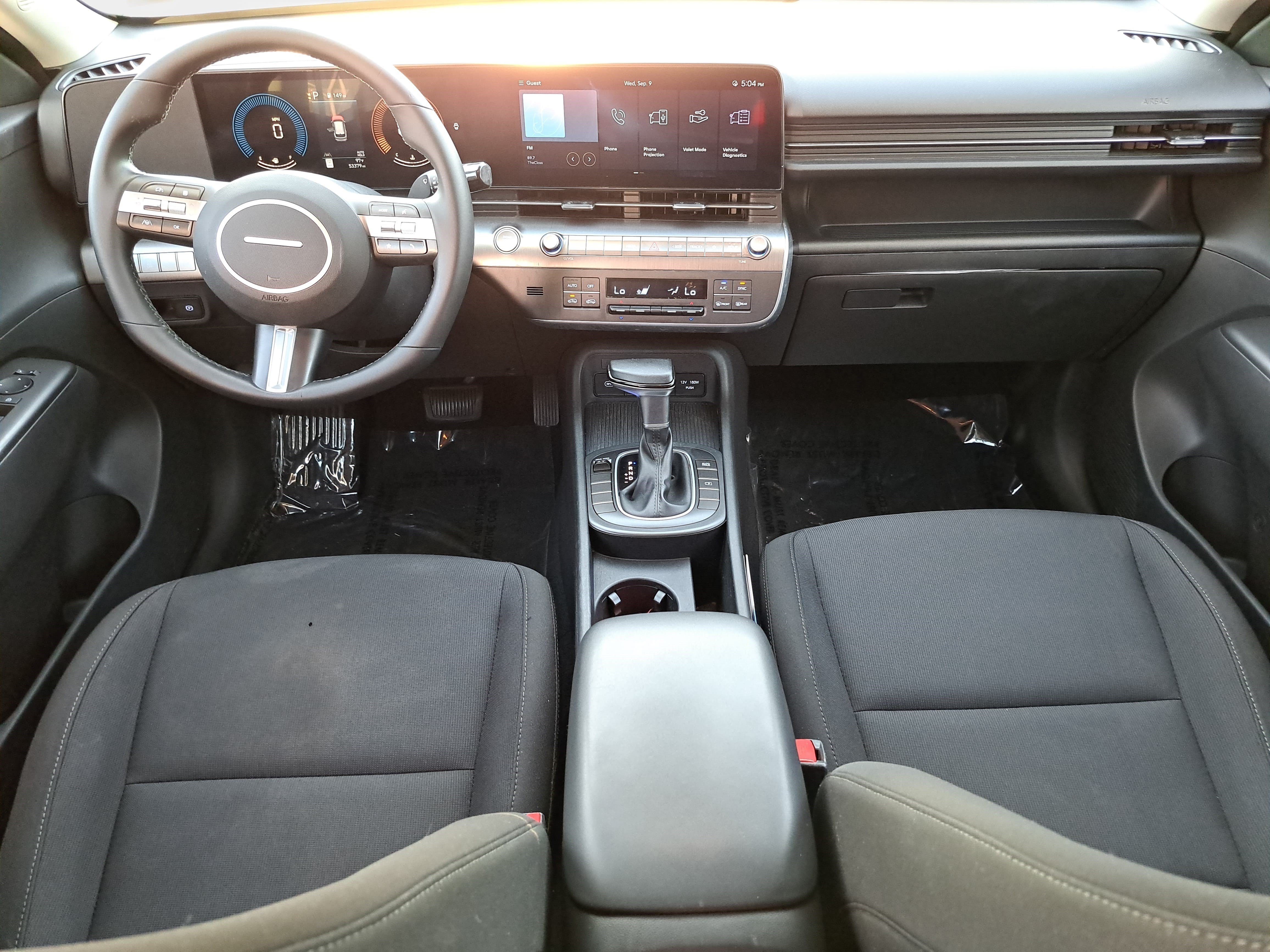 Used 2025 Hyundai Kona SEL FWD image 9