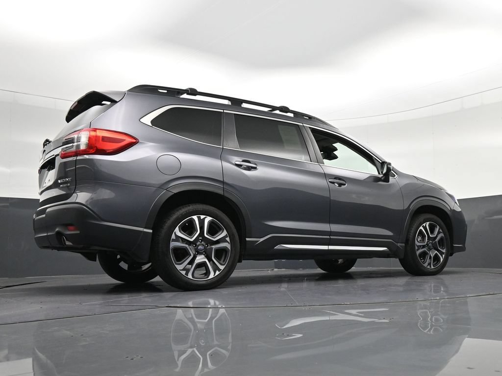 Used 2023 Subaru Ascent Limited AWD/4WD image 31