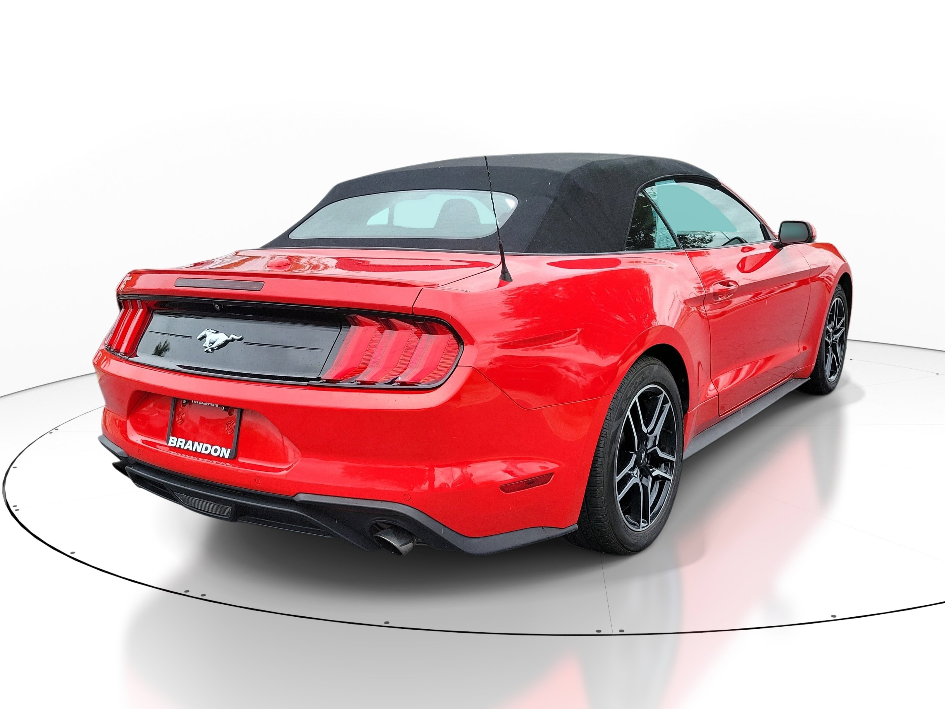 Used 2022 Ford Mustang Premium RWD image 7