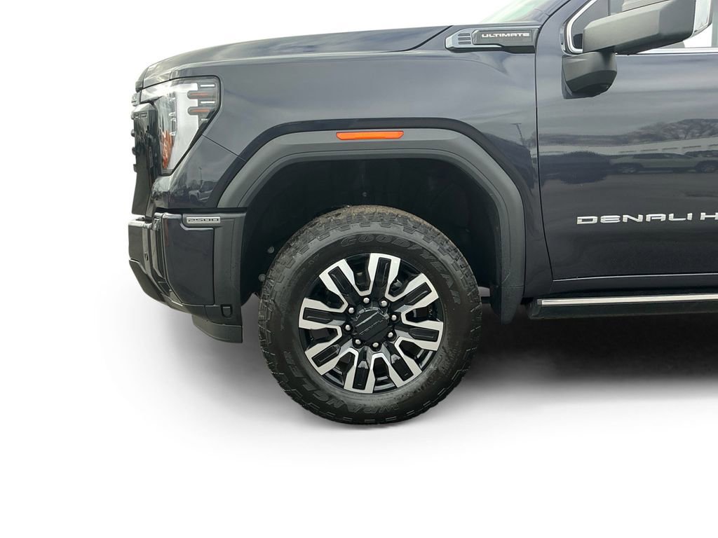 Used 2025 GMC Sierra 2500 Denali Ultimate image 13