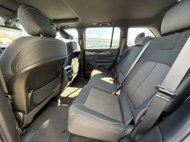 New 2026 Jeep Grand Cherokee Laredo image 20