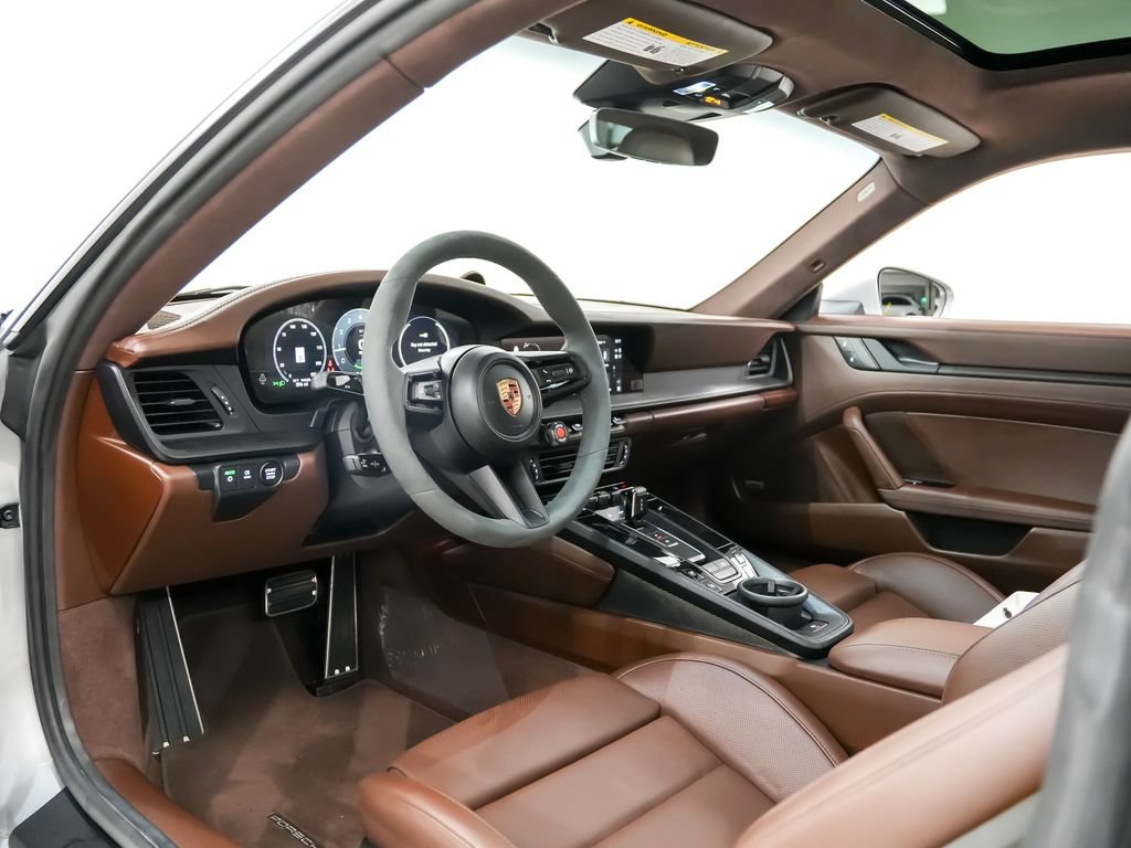 Certified 2025 Porsche 911 Carrera 4 GTS AWD/4WD image 4