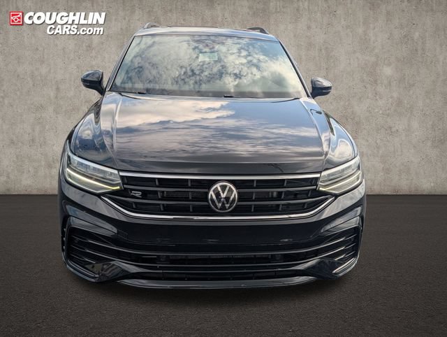 Used 2023 Volkswagen Tiguan SE R-Line AWD/4WD image 2