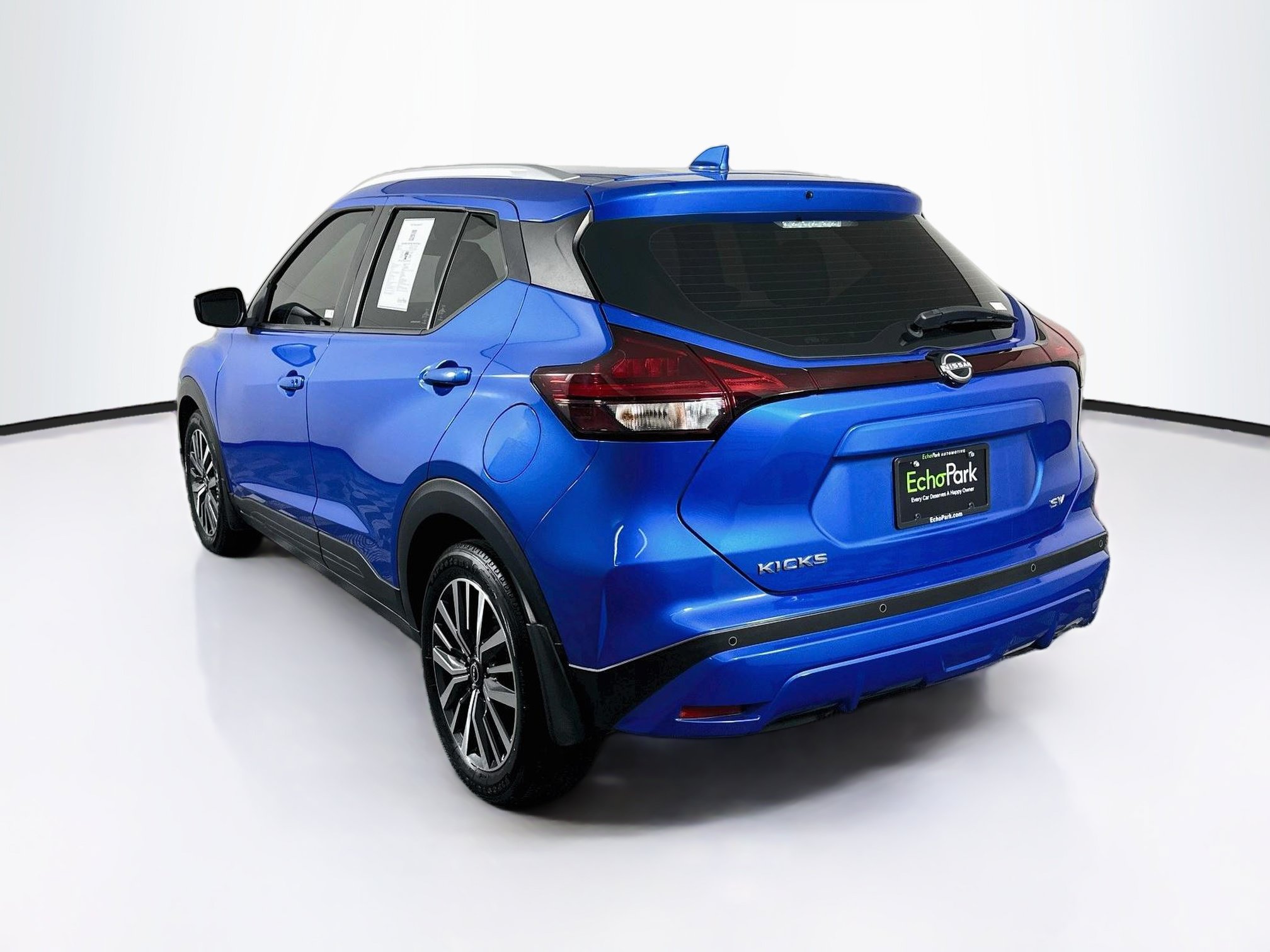 Used 2023 Nissan Kicks SV FWD image 5